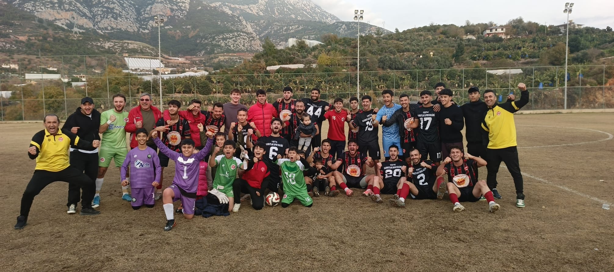 1974 Mahmutlar Futbolspor Kulübü galibiyet fotoğrafı